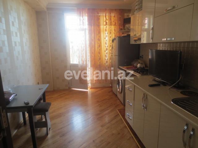 Satılır, yeni tikili, 2 otaqlı, 78 m², İnşaatçılar m.