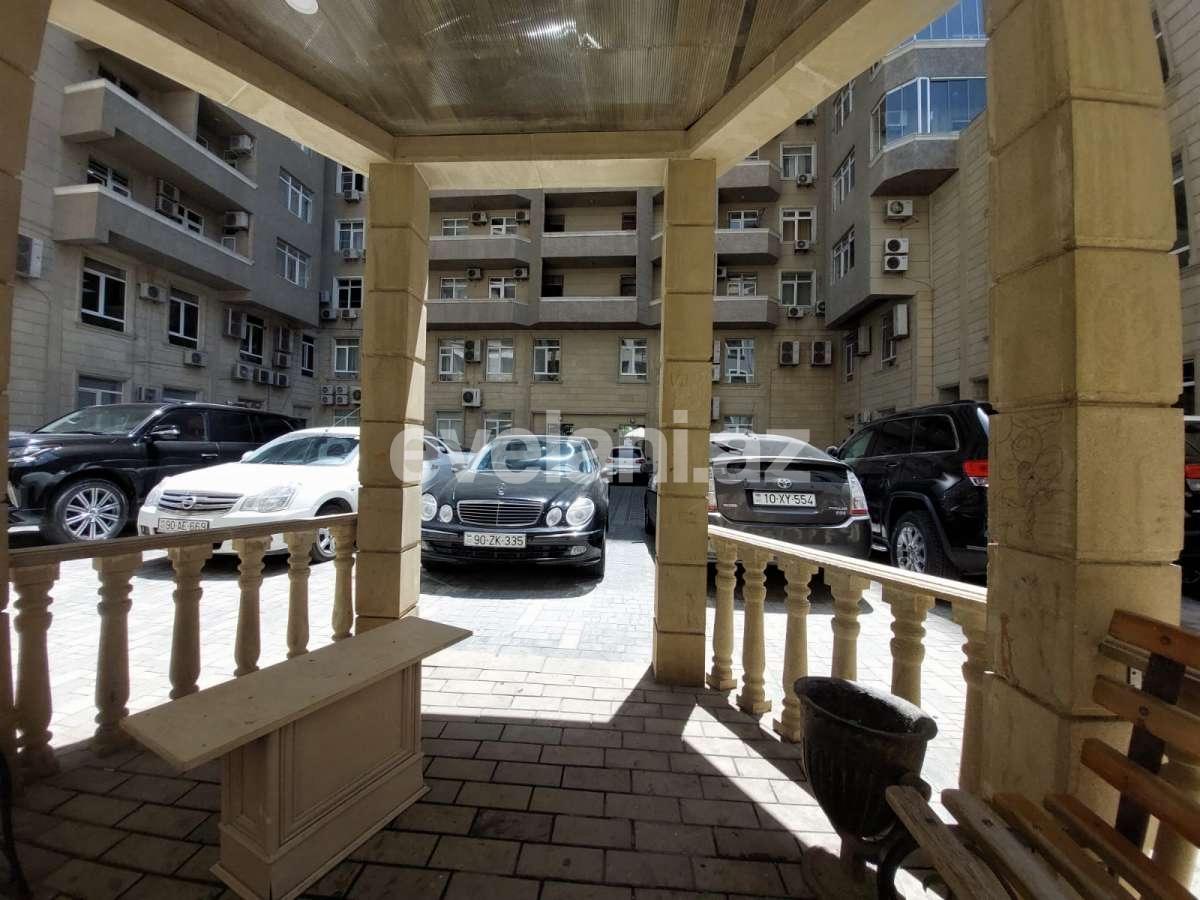 Rent, new building, 4 room, 180 m², 28 may m.