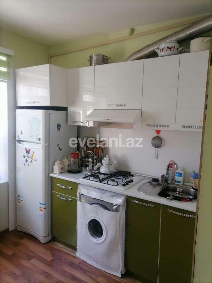 Kirayə verilir, köhnə tikili, 2 otaqlı, 60 m², Elmlər Akademiyası m.