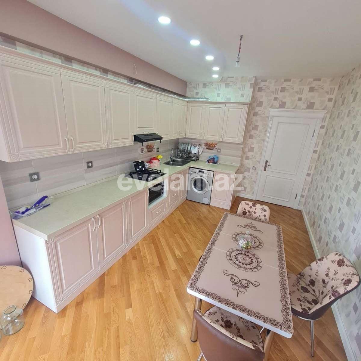 Satılır, yeni tikili, 3 otaqlı, 118 m², Memar Əcəmi m.