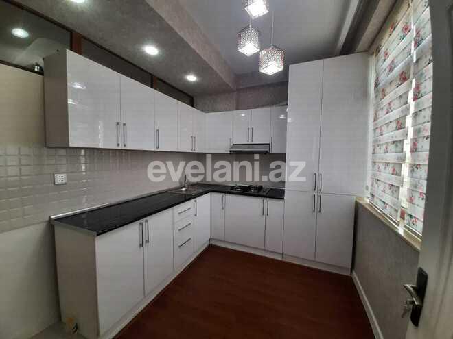 Satılır, yeni tikili, 2 otaqlı, 60 m², 8-ci mikrorayon q.