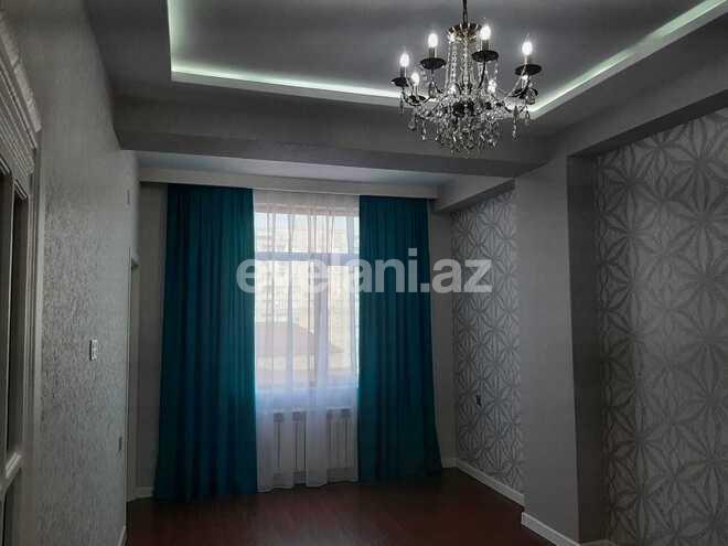 Satılır, yeni tikili, 2 otaqlı, 60 m², 8-ci mikrorayon q.