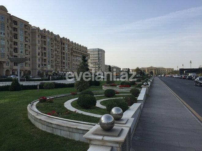 Satılır, yeni tikili, 3 otaqlı, 120 m², Gənclik m.