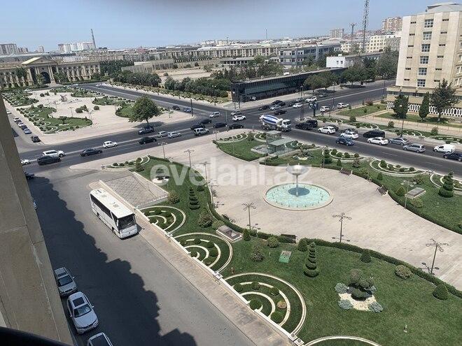 Satılır, yeni tikili, 3 otaqlı, 120 m², Gənclik m.