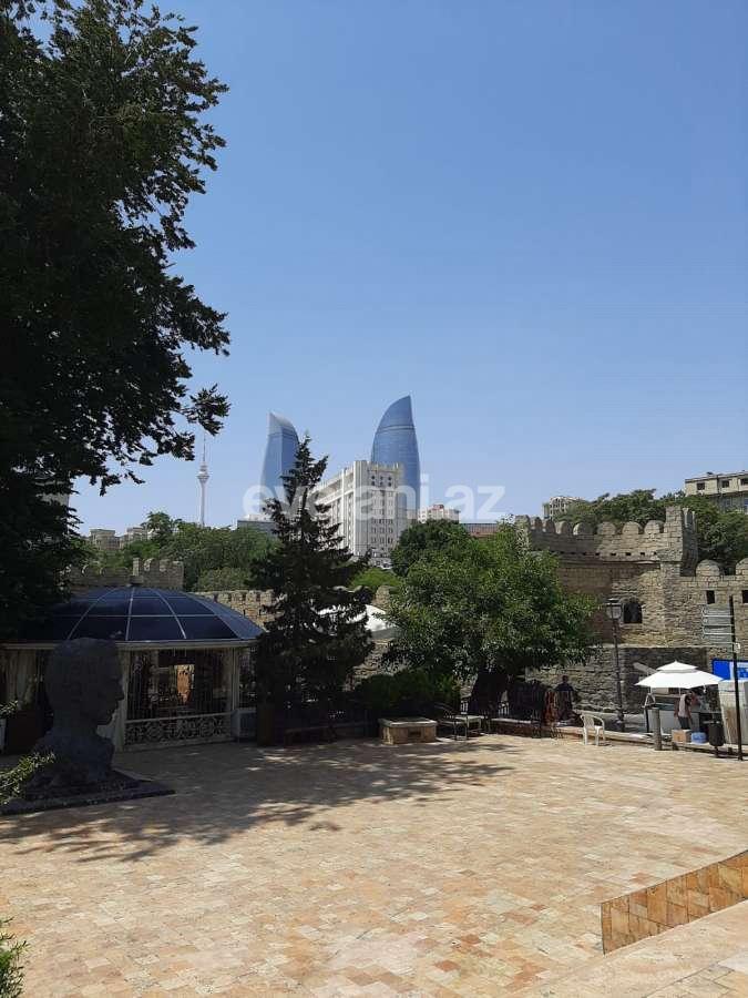 Satılır, həyət evi / bağ, 3 otaqlı, 95 m², İçəri Şəhər m.