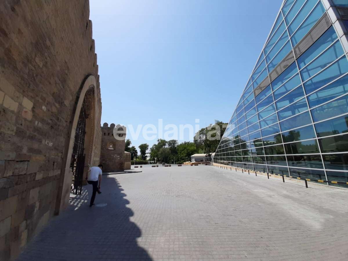 Satılır, həyət evi / bağ, 3 otaqlı, 95 m², İçəri Şəhər m.