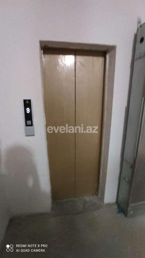 Satılır, köhnə tikili, 4 otaqlı, 110 m², 8 Noyabr m.