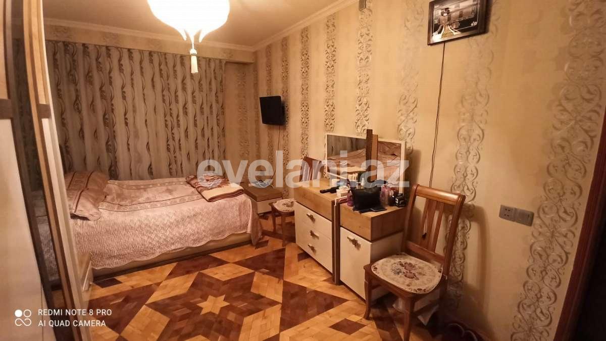 Satılır, köhnə tikili, 4 otaqlı, 110 m², 8 Noyabr m.