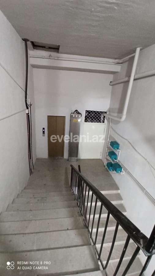 Satılır, köhnə tikili, 4 otaqlı, 110 m², 8 Noyabr m.