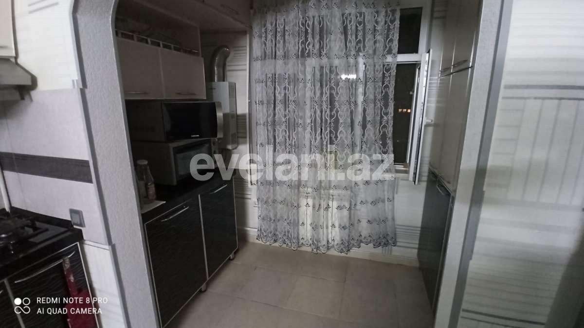 Satılır, köhnə tikili, 4 otaqlı, 110 m², 8 Noyabr m.