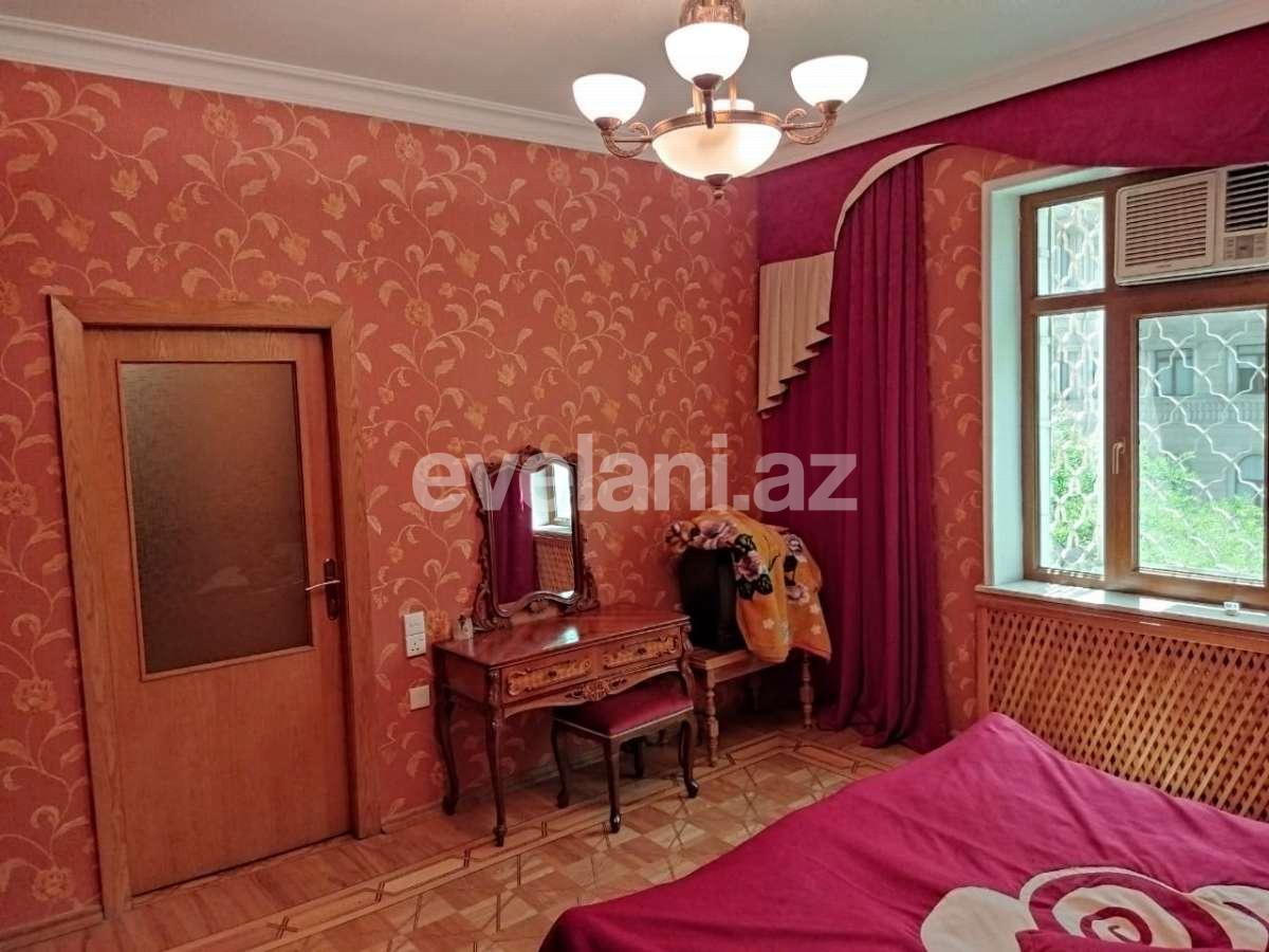 Kirayə verilir, köhnə tikili, 3 otaqlı, 120 m², Sahil m.