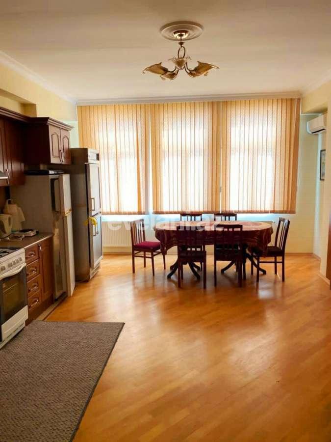 Продаётся, новостройка, 3-комнаты, 128 m², Элмляр Академиясы m.