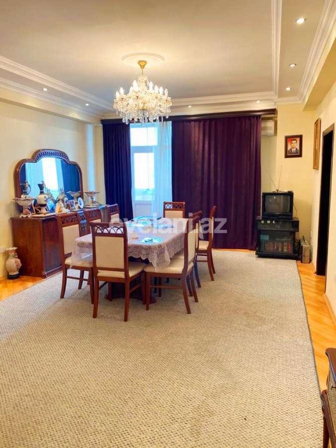 Продаётся, новостройка, 3-комнаты, 128 m², Элмляр Академиясы m.