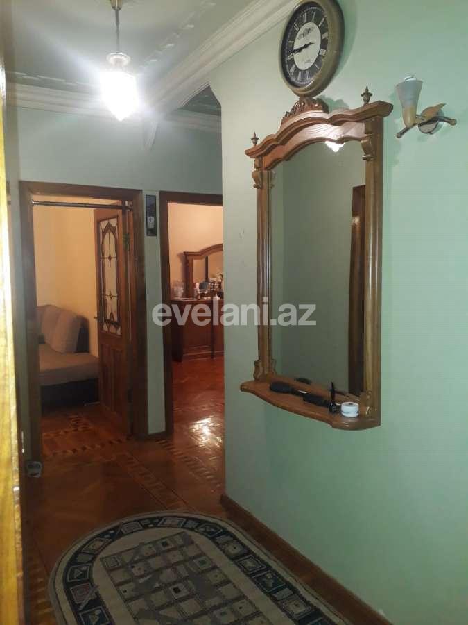 Sale, old building, 4 room, 100 m², Azadlig prospekti m.