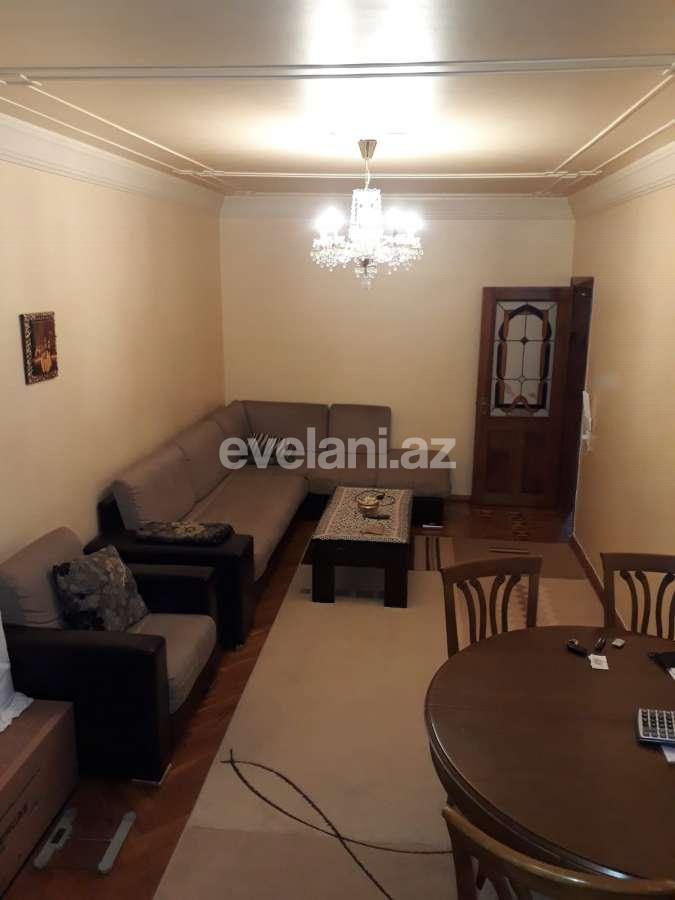 Sale, old building, 4 room, 100 m², Azadlig prospekti m.