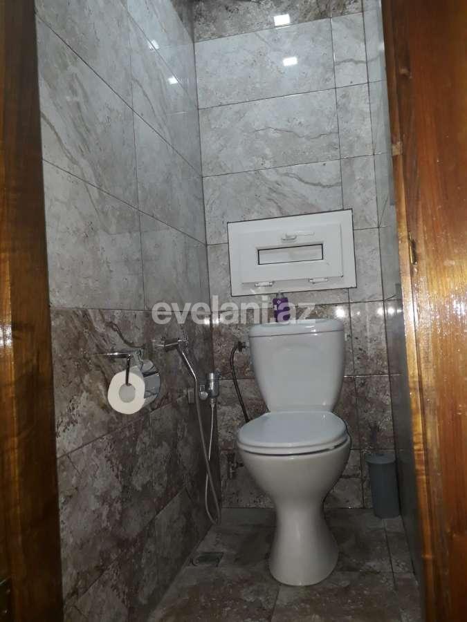 Sale, old building, 4 room, 100 m², Azadlig prospekti m.