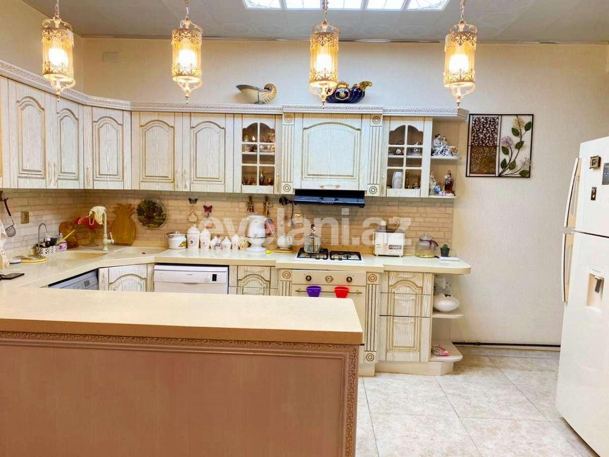 Satılır, yeni tikili, 3 otaqlı, 130 m², Nizami m.