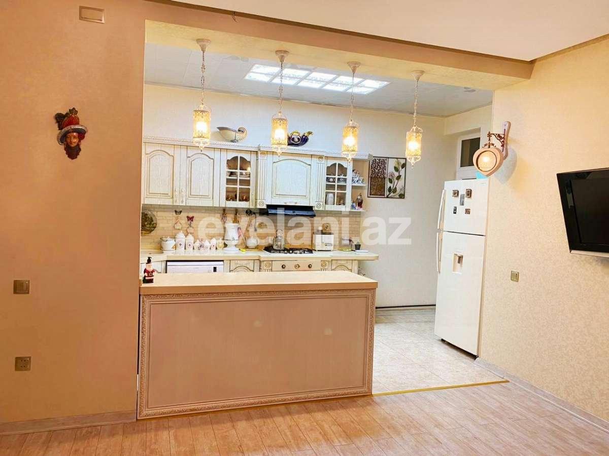 Satılır, yeni tikili, 3 otaqlı, 130 m², Nizami m.