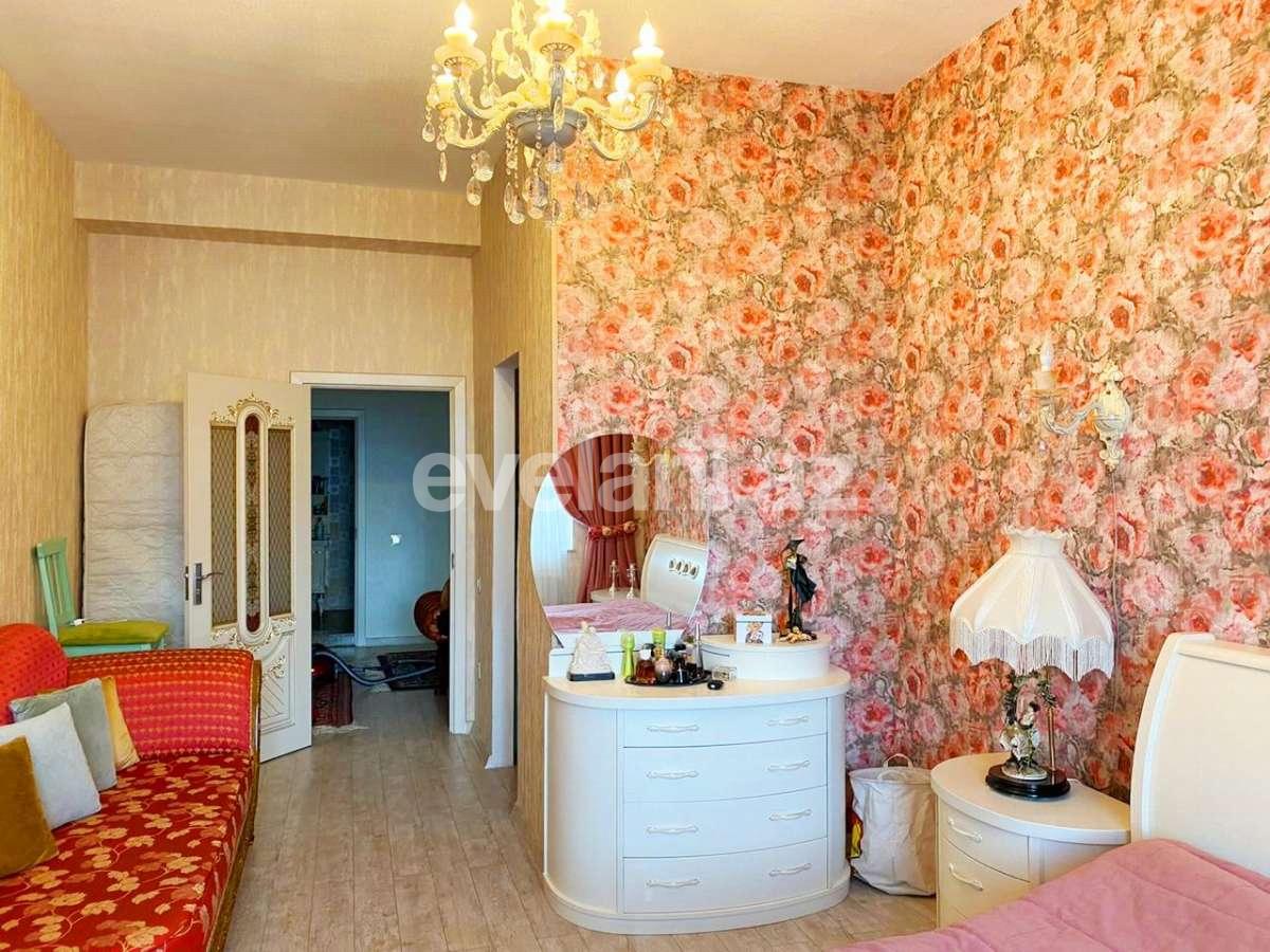 Satılır, yeni tikili, 3 otaqlı, 130 m², Nizami m.