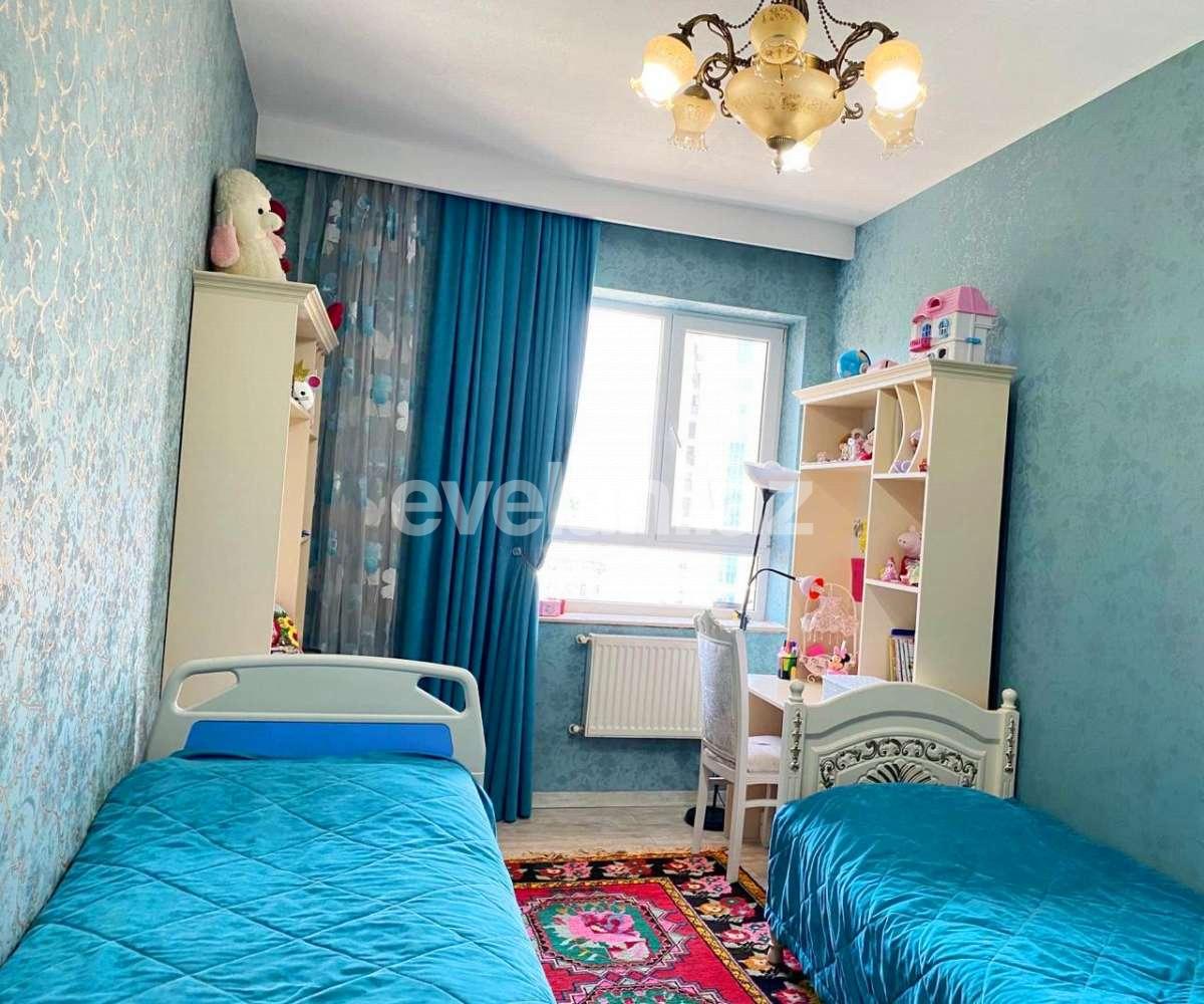 Satılır, yeni tikili, 3 otaqlı, 130 m², Nizami m.