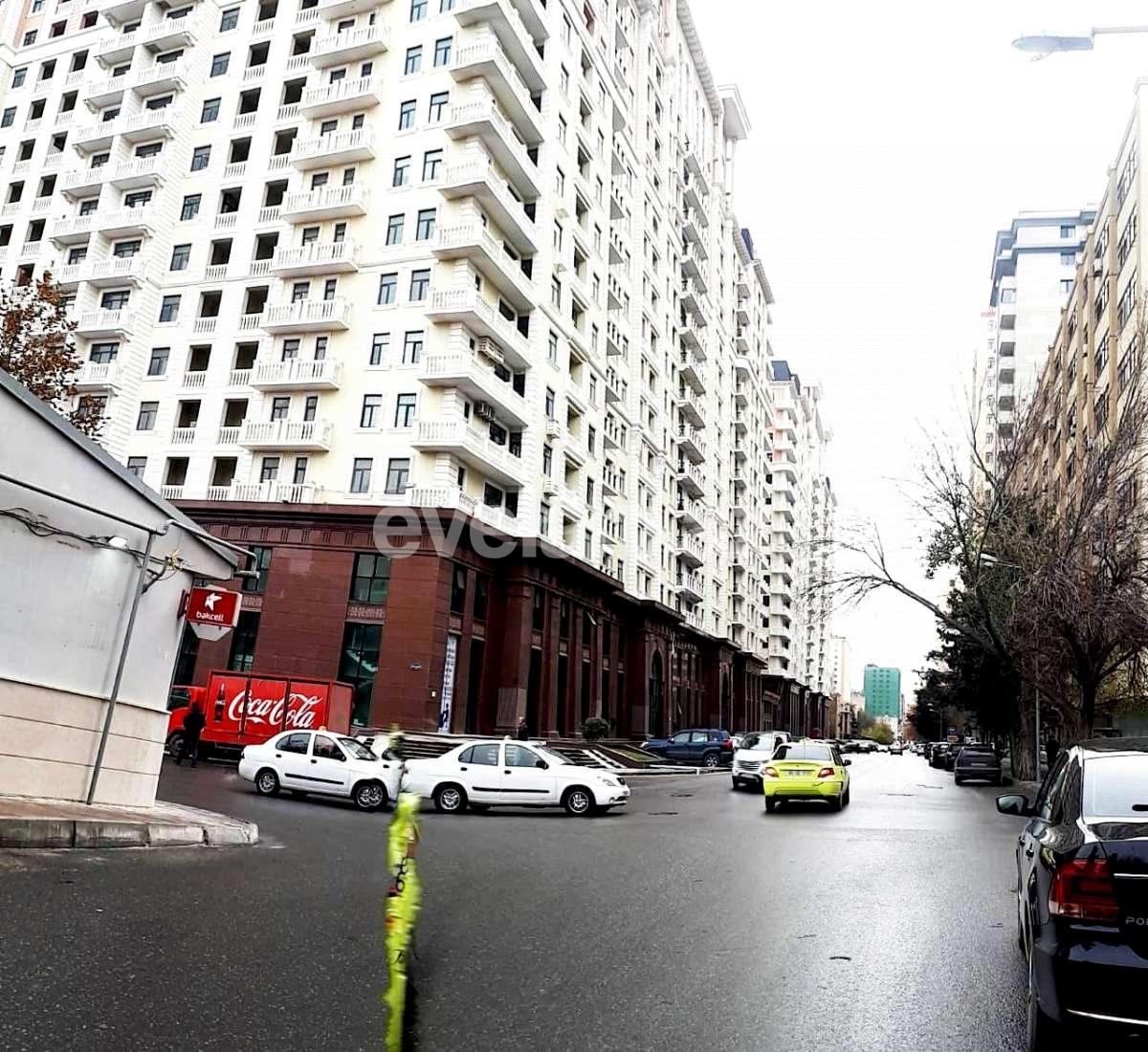 Satılır, yeni tikili, 2 otaqlı, 86 m², Elmlər Akademiyası m.