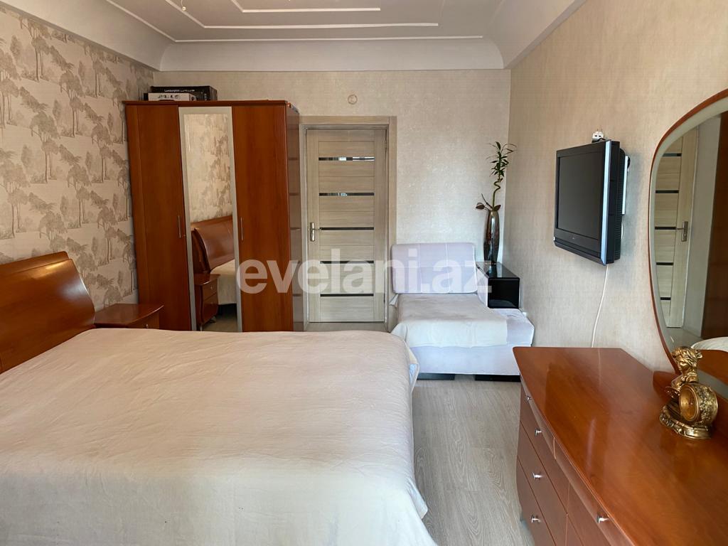 Satılır, köhnə tikili, 3 otaqlı, 65 m², Elmlər Akademiyası m.