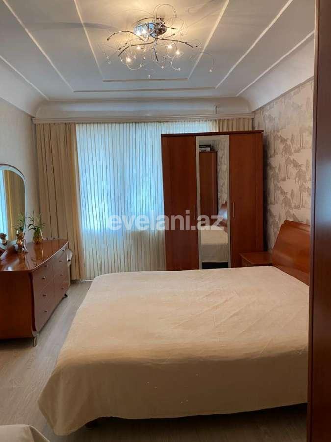 Satılır, köhnə tikili, 3 otaqlı, 65 m², Elmlər Akademiyası m.