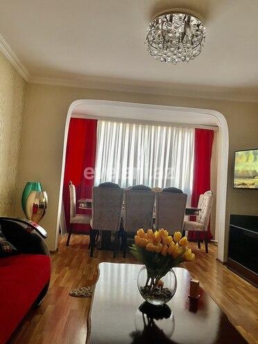 Kirayə verilir, yeni tikili, 3 otaqlı, 95 m², İnşaatçılar m.