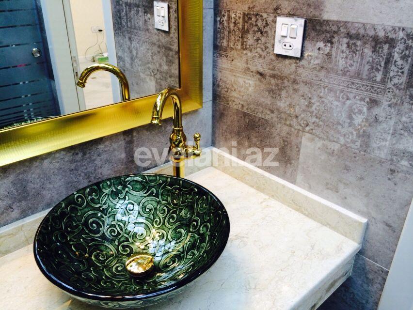 Satılır, yeni tikili, 3 otaqlı, 125 m², Şah İsmayıl Xətai m.