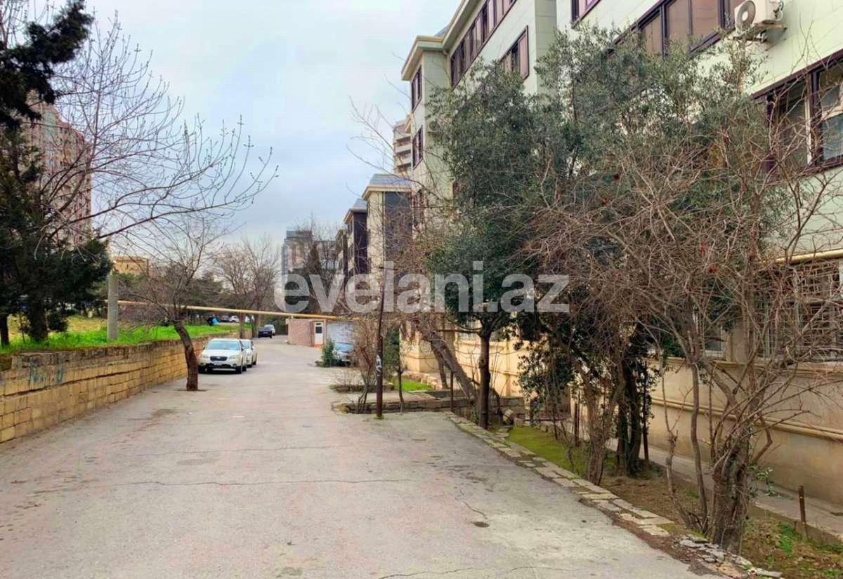 Продаётся, вторичка, 3-комнаты, 75 m², Элмляр Академиясы m.