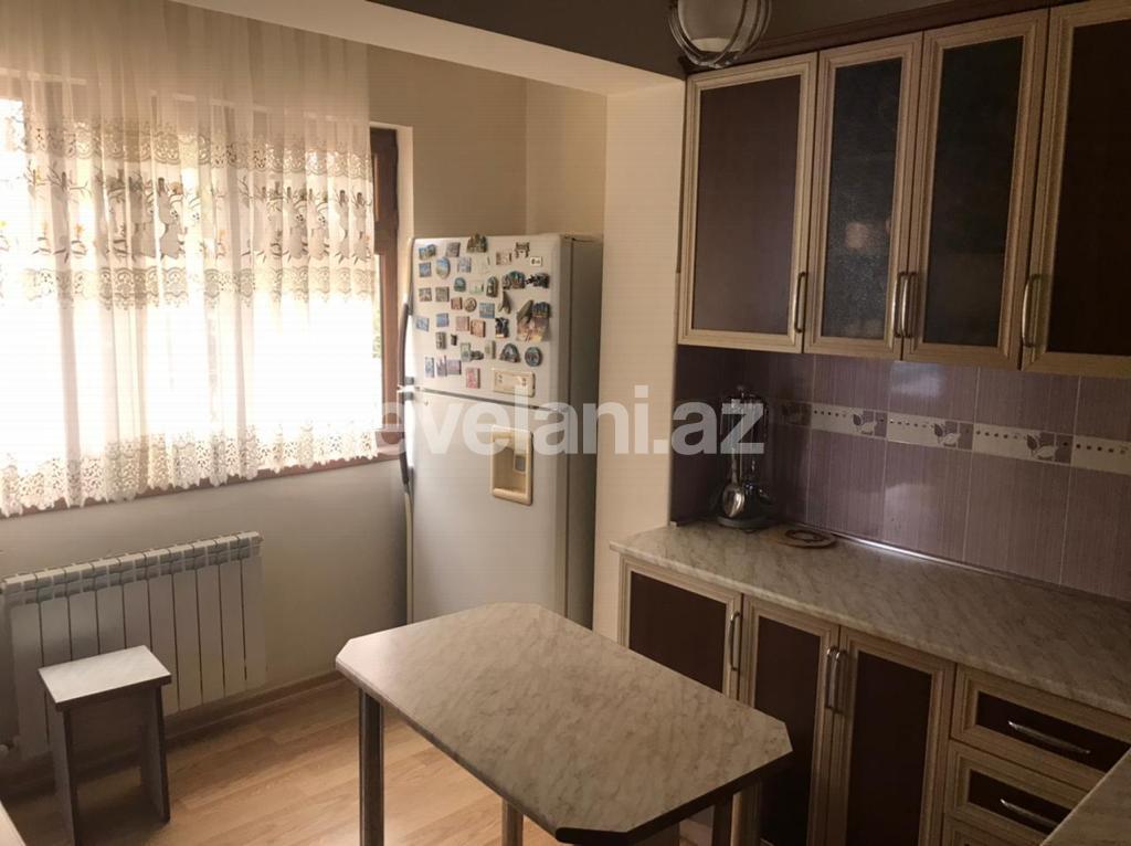 Sale, old building, 2 room, 62 m², Elmlar Akademiyası m.