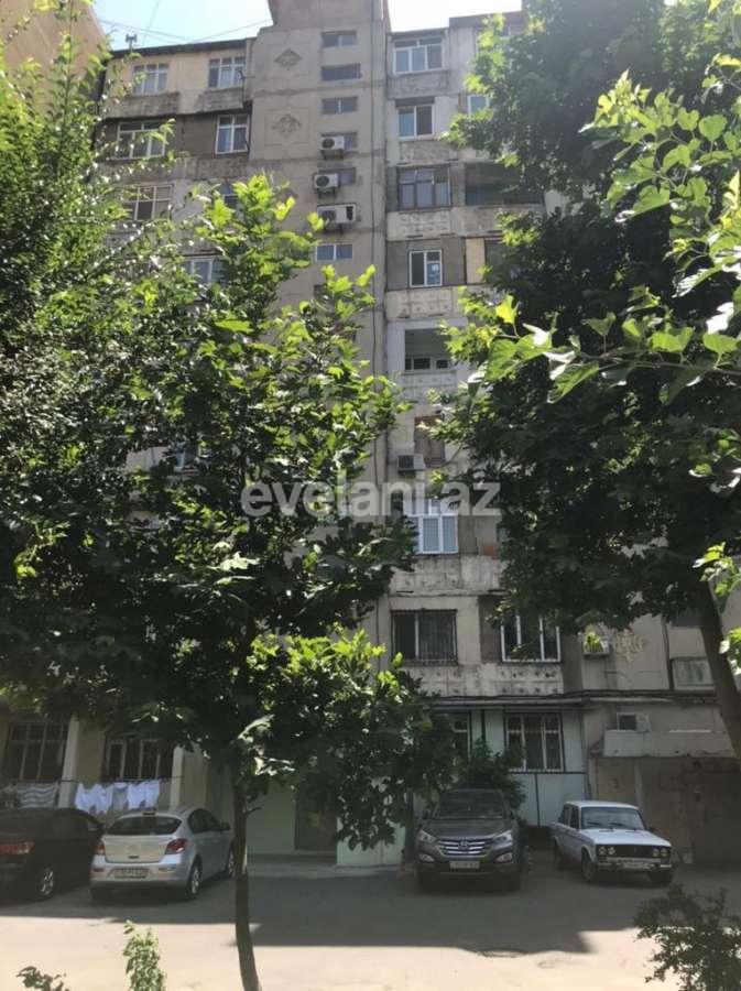 Sale, old building, 2 room, 62 m², Elmlar Akademiyası m.