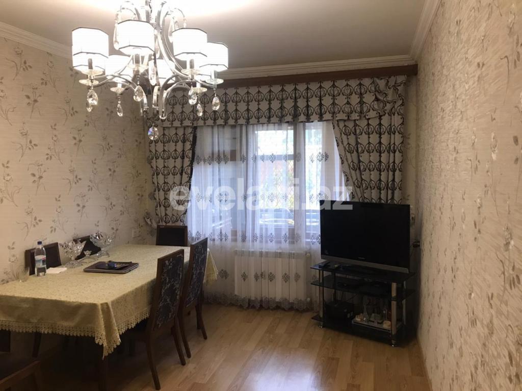 Sale, old building, 2 room, 62 m², Elmlar Akademiyası m.