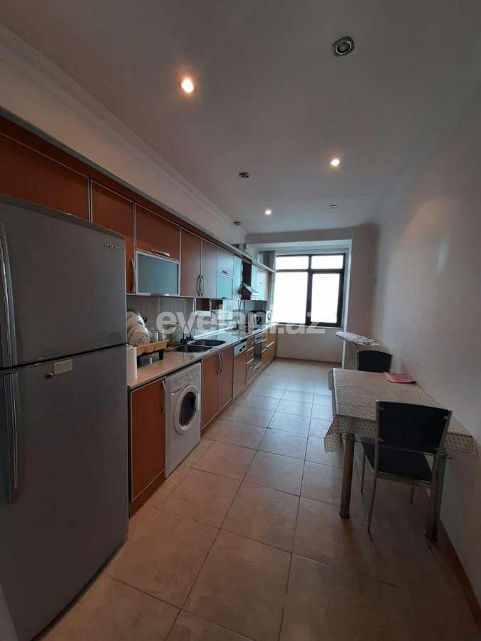Kirayə verilir, yeni tikili, 3 otaqlı, 150 m², Səbail r.