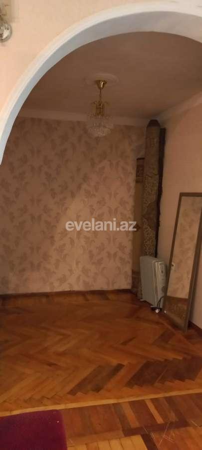 Satılır, köhnə tikili, 2 otaqlı, 45 m², Elmlər Akademiyası m.