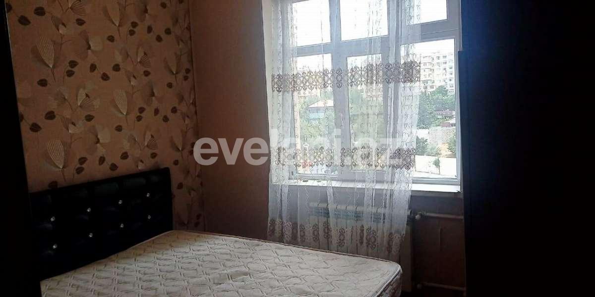 Sale, old building, 3 room, 55 m², Yeni Guneshli d.