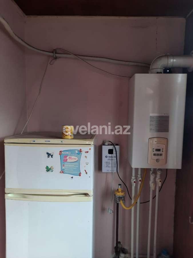 Rent, old building, 2 room, 60 m², 20 yanvar m.