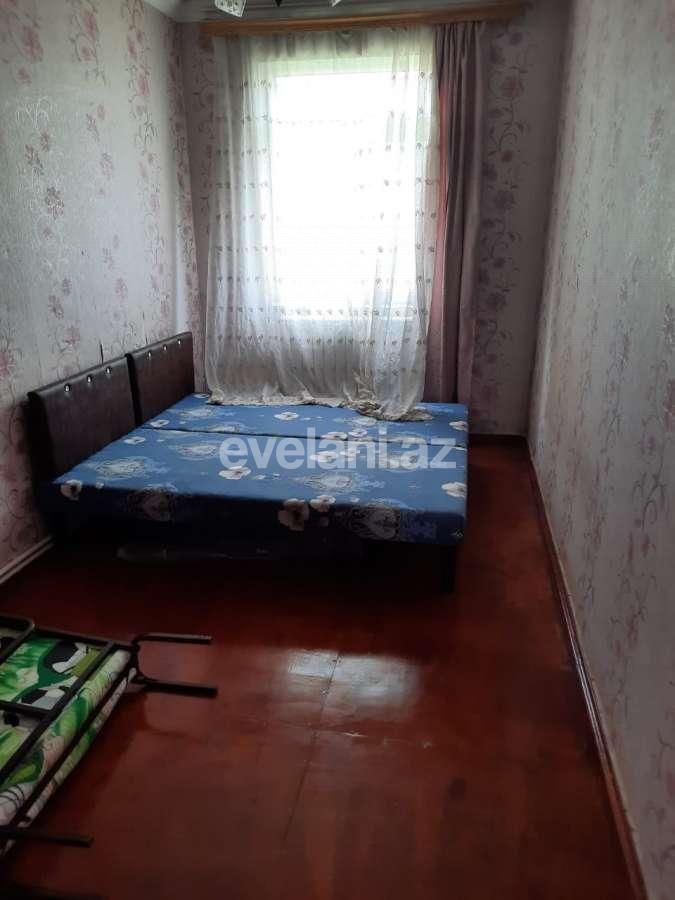 Rent, old building, 2 room, 60 m², 20 yanvar m.