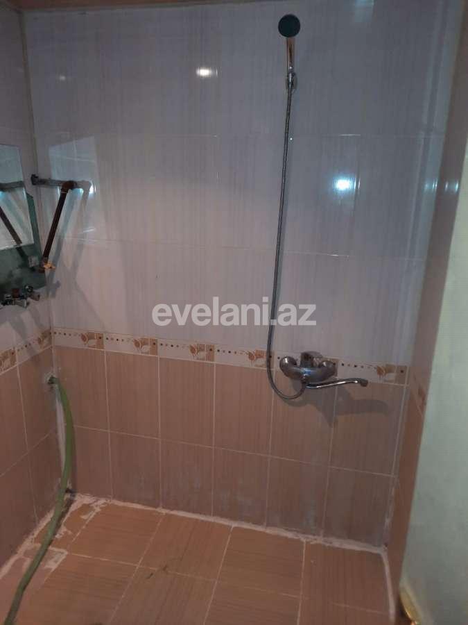 Rent, old building, 2 room, 60 m², 20 yanvar m.