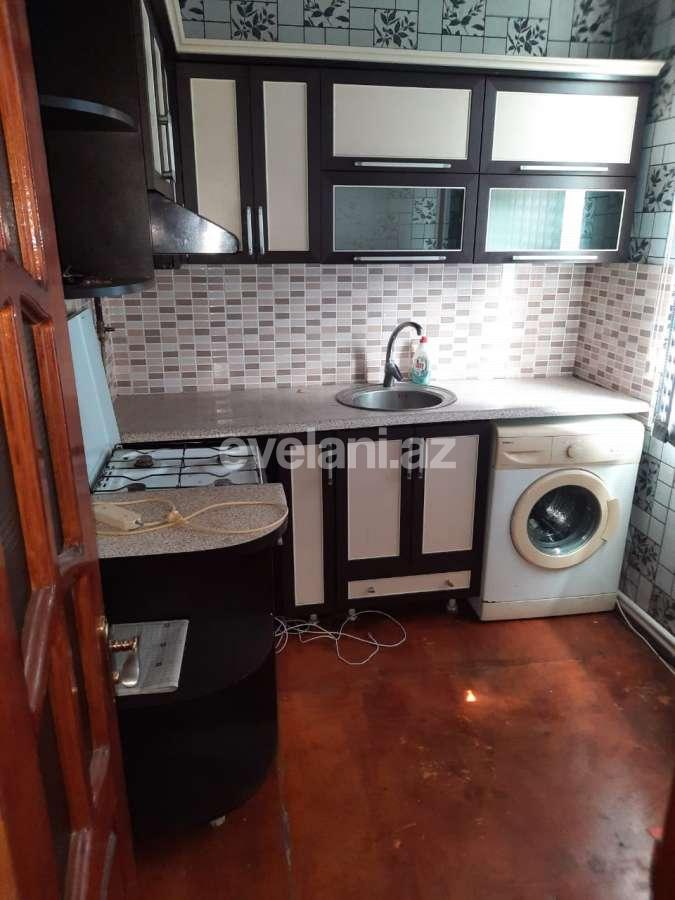 Rent, old building, 2 room, 60 m², 20 yanvar m.