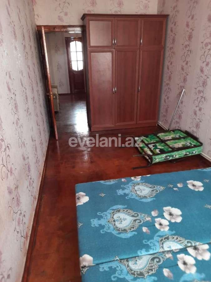 Rent, old building, 2 room, 60 m², 20 yanvar m.