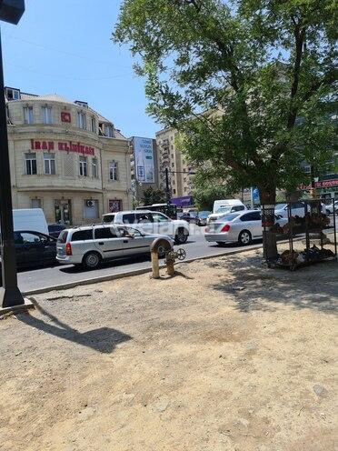 Kirayə verilir, obyekt, 60 m², İnşaatçılar m.