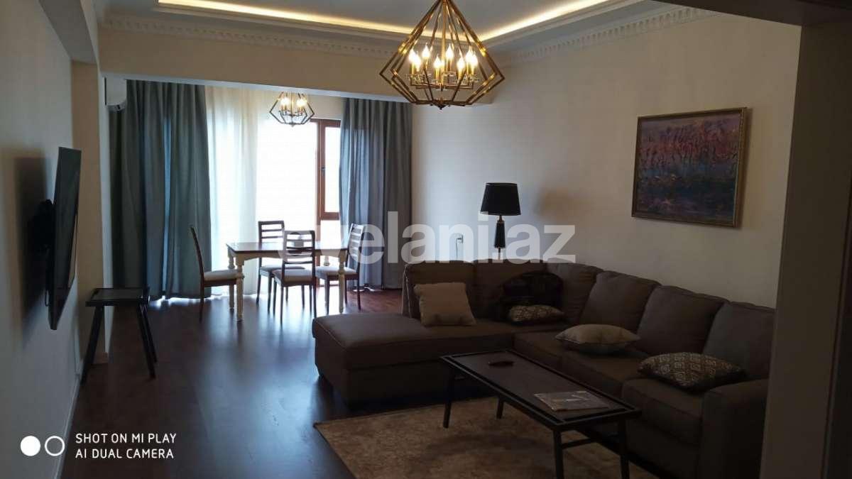 Satılır, yeni tikili, 3 otaqlı, 141 m², Şah İsmayıl Xətai m.