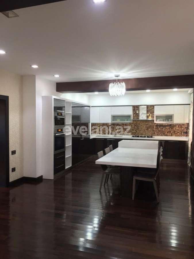 Satılır, villa, 6 otaqlı, 550 m², Bilgəh q.