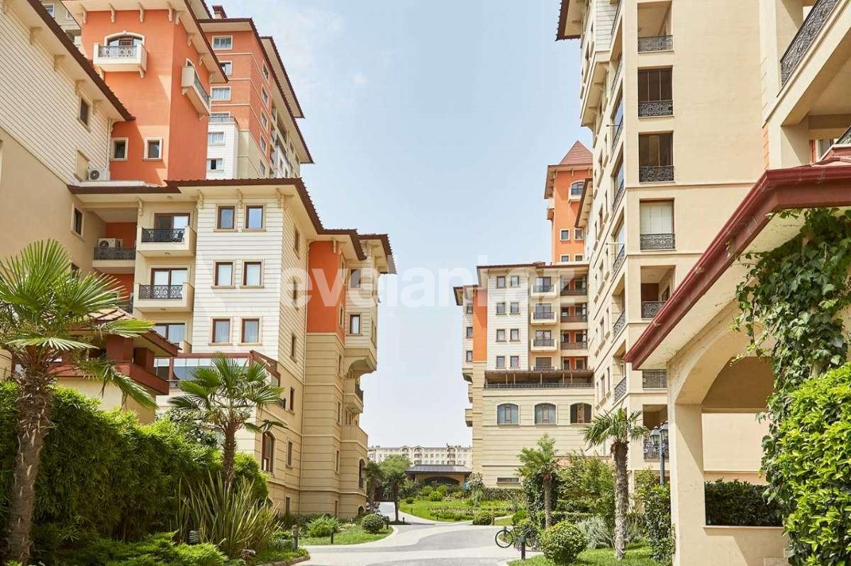 Satılır, yeni tikili, 5 otaqlı, 300 m², Gənclik m.