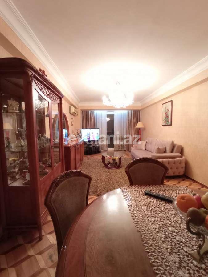 Sale, old building, 3 room, 110 m², 28 may m.