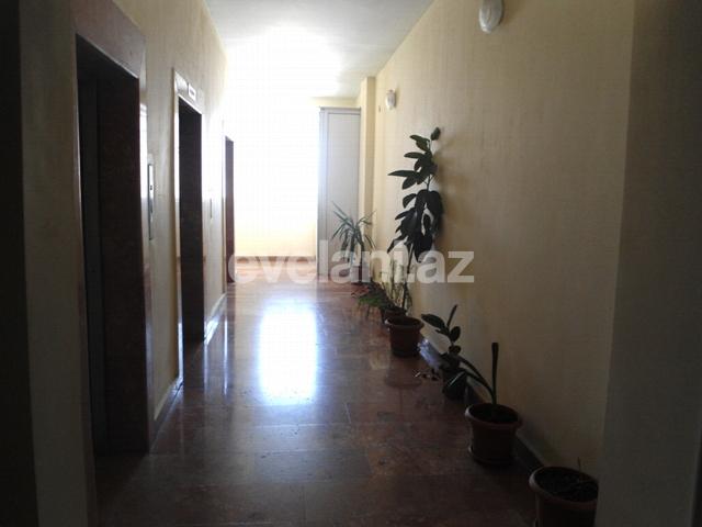 Satılır, yeni tikili, 4 otaqlı, 190 m², 28 may m.