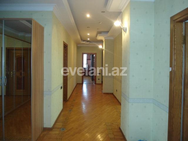 Satılır, yeni tikili, 4 otaqlı, 190 m², 28 may m.