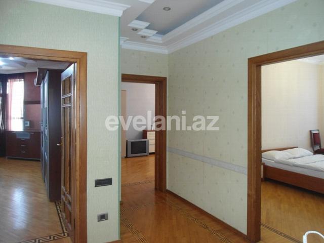 Satılır, yeni tikili, 4 otaqlı, 190 m², 28 may m.