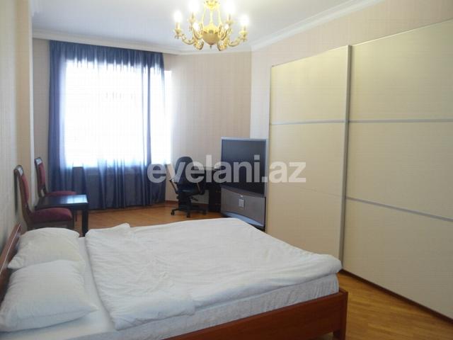 Satılır, yeni tikili, 4 otaqlı, 190 m², 28 may m.